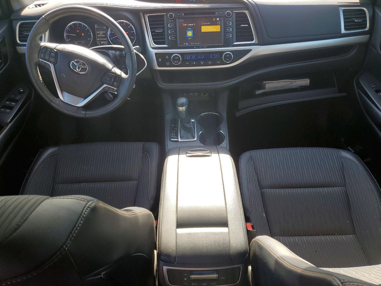 2019 TOYOTA HIGHLANDER LE PLUS photo 15