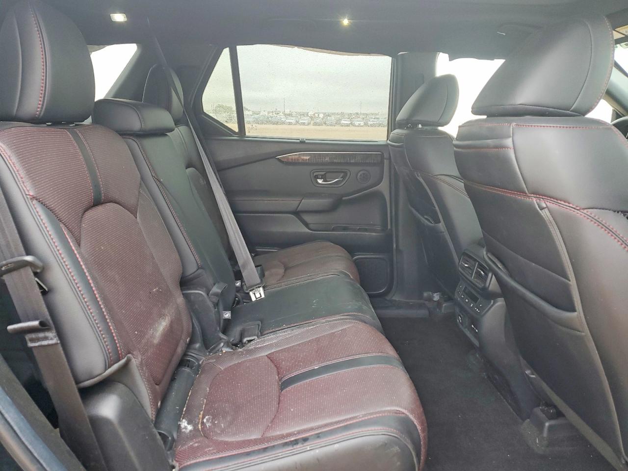 2025 HONDA PILOT BLACK photo 31