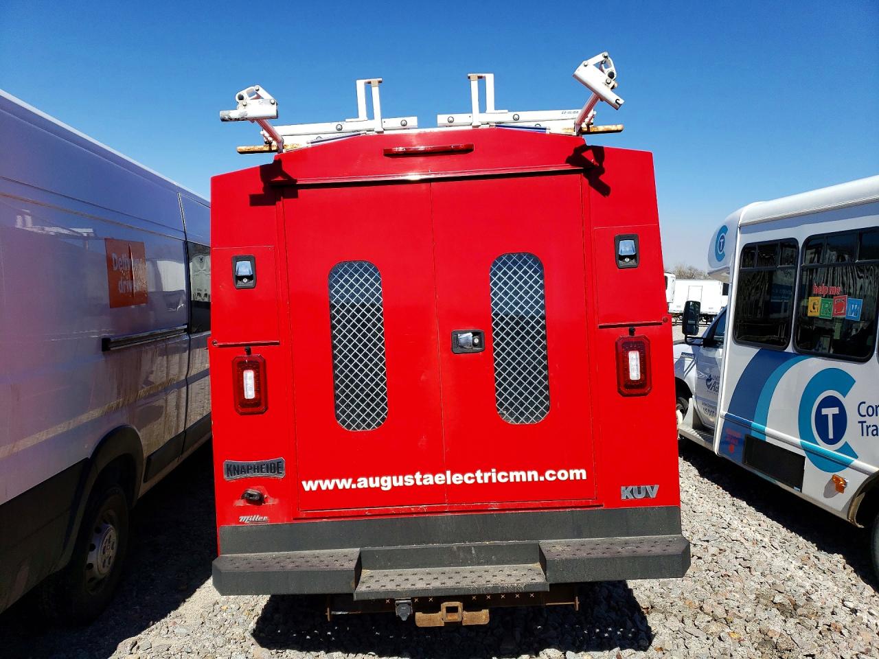 2017 GMC SAVANA CUTAWAY G3500 photo 11