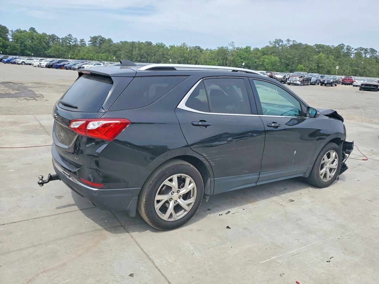 2019 CHEVROLET EQUINOX LT photo 3