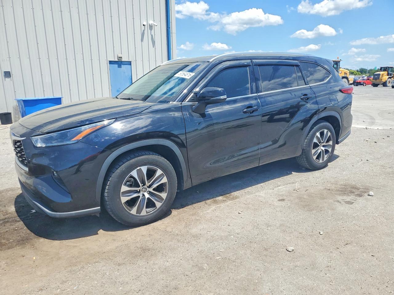 2021 TOYOTA HIGHLANDER