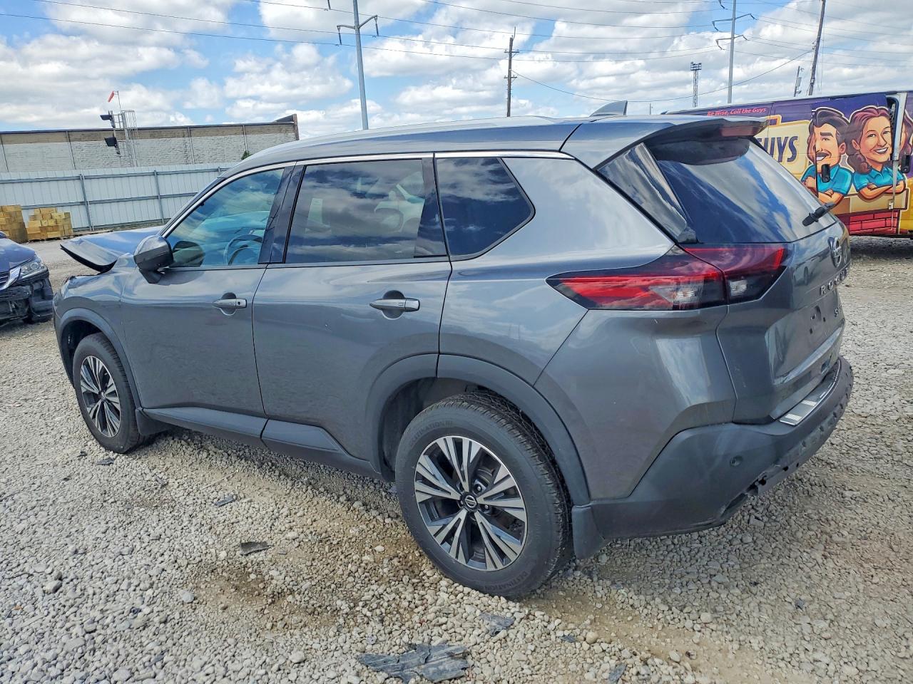 2021 NISSAN ROGUE SV photo 4