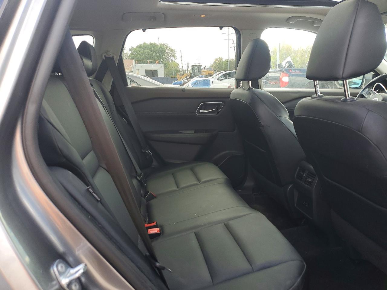 2021 NISSAN ROGUE SV photo 31