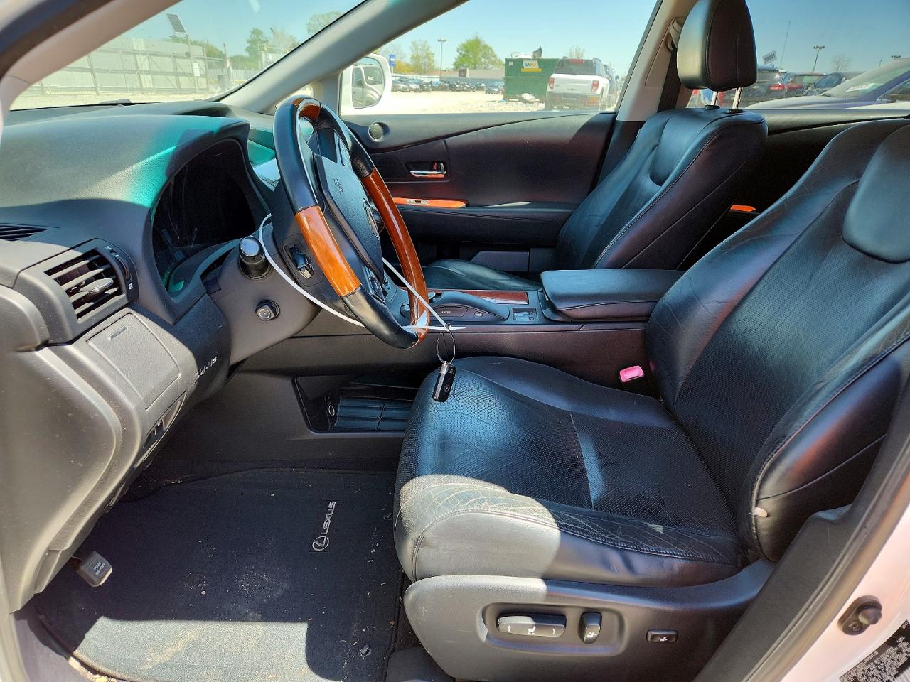 2011 LEXUS RX 450H photo 13