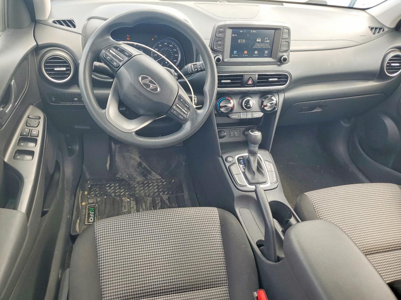2020 HYUNDAI KONA SE photo 15