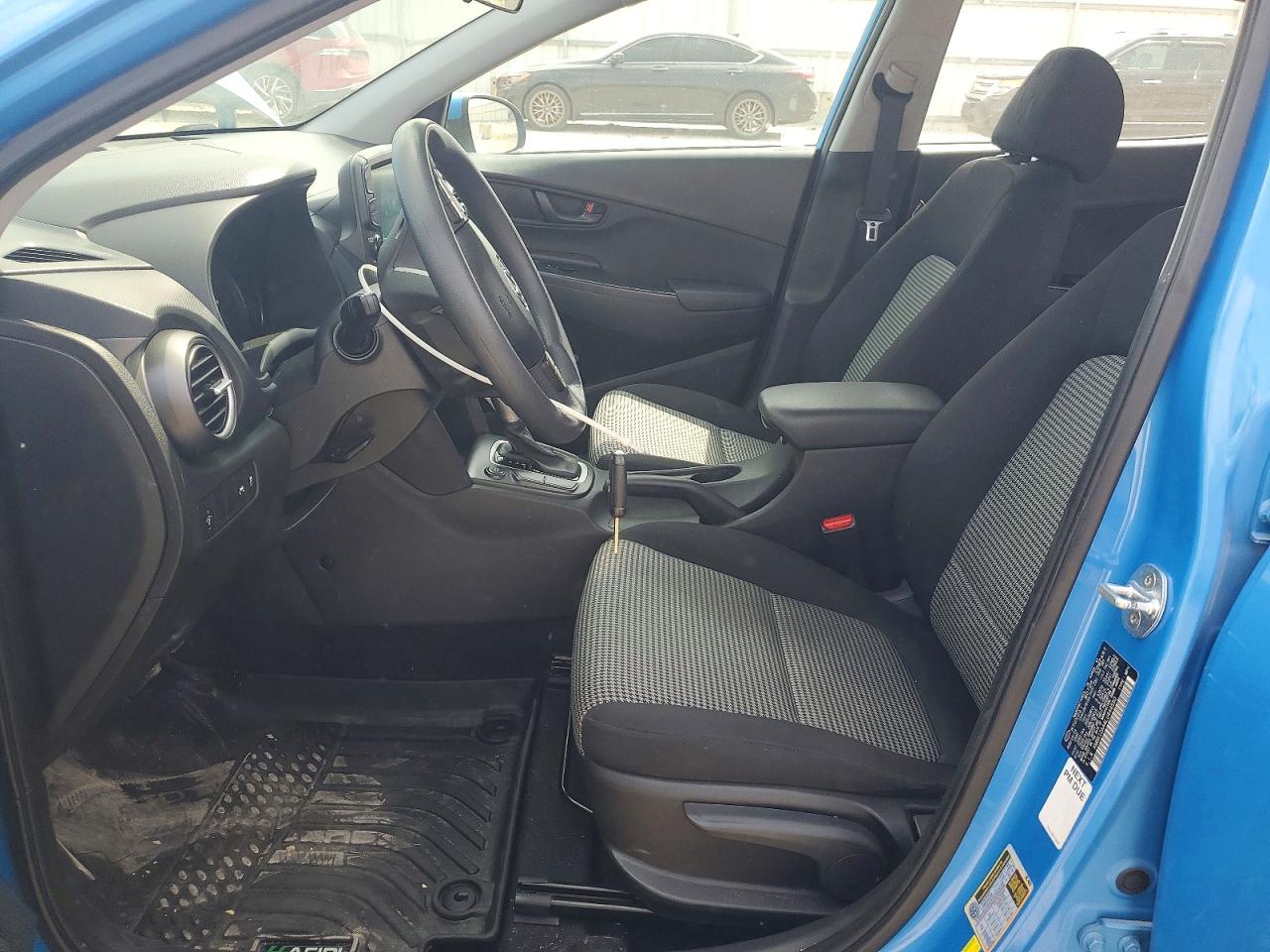 2020 HYUNDAI KONA SE photo 13