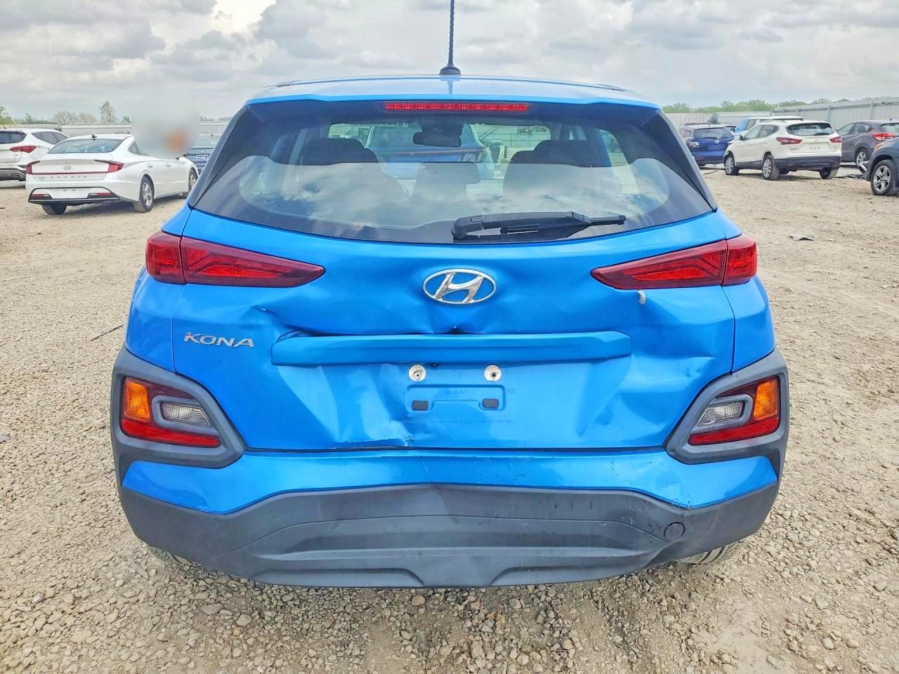 2020 HYUNDAI KONA SE photo 11
