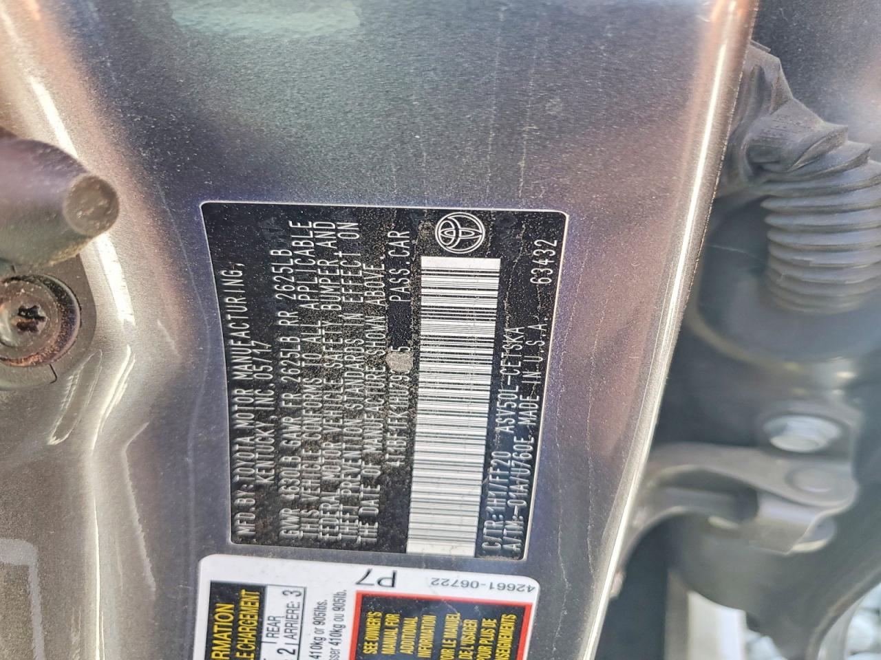 2017 TOYOTA CAMRY SE photo 23