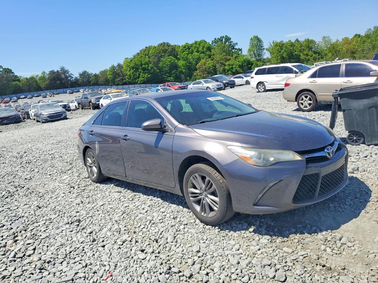 2017 TOYOTA CAMRY SE photo 7