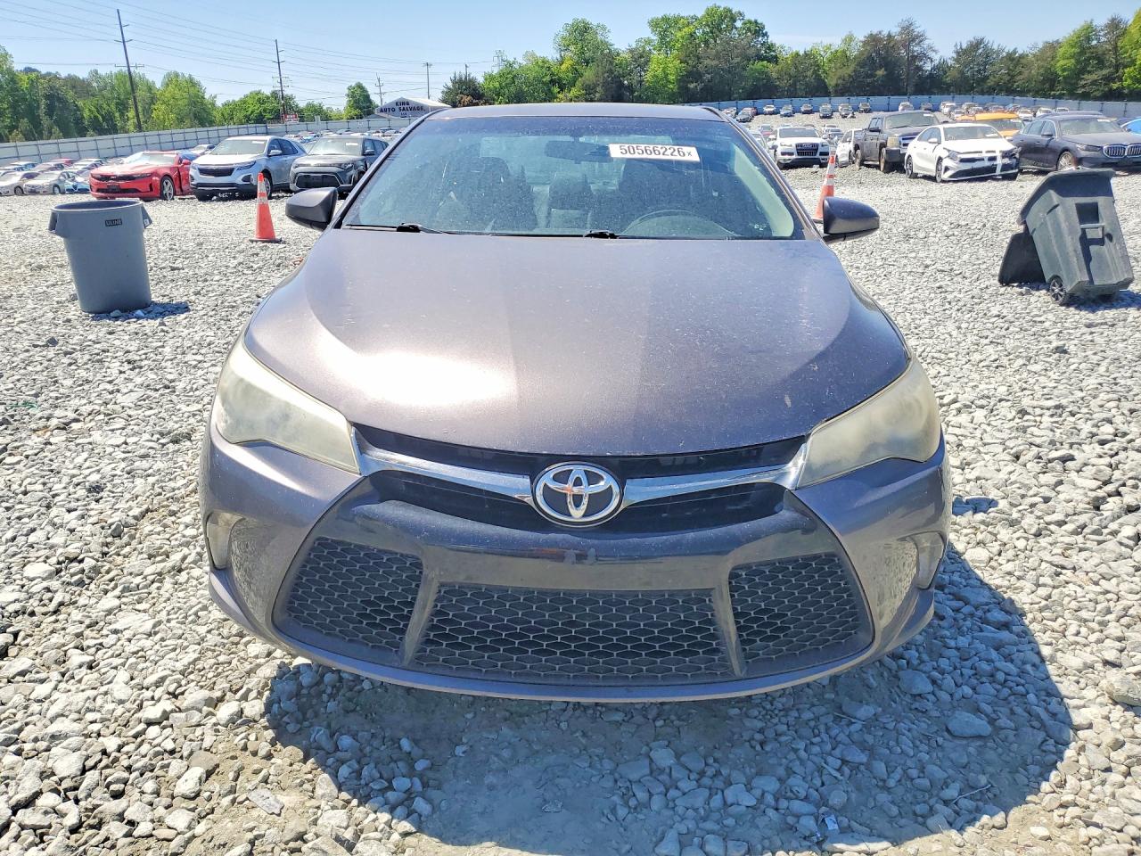 2017 TOYOTA CAMRY SE photo 9