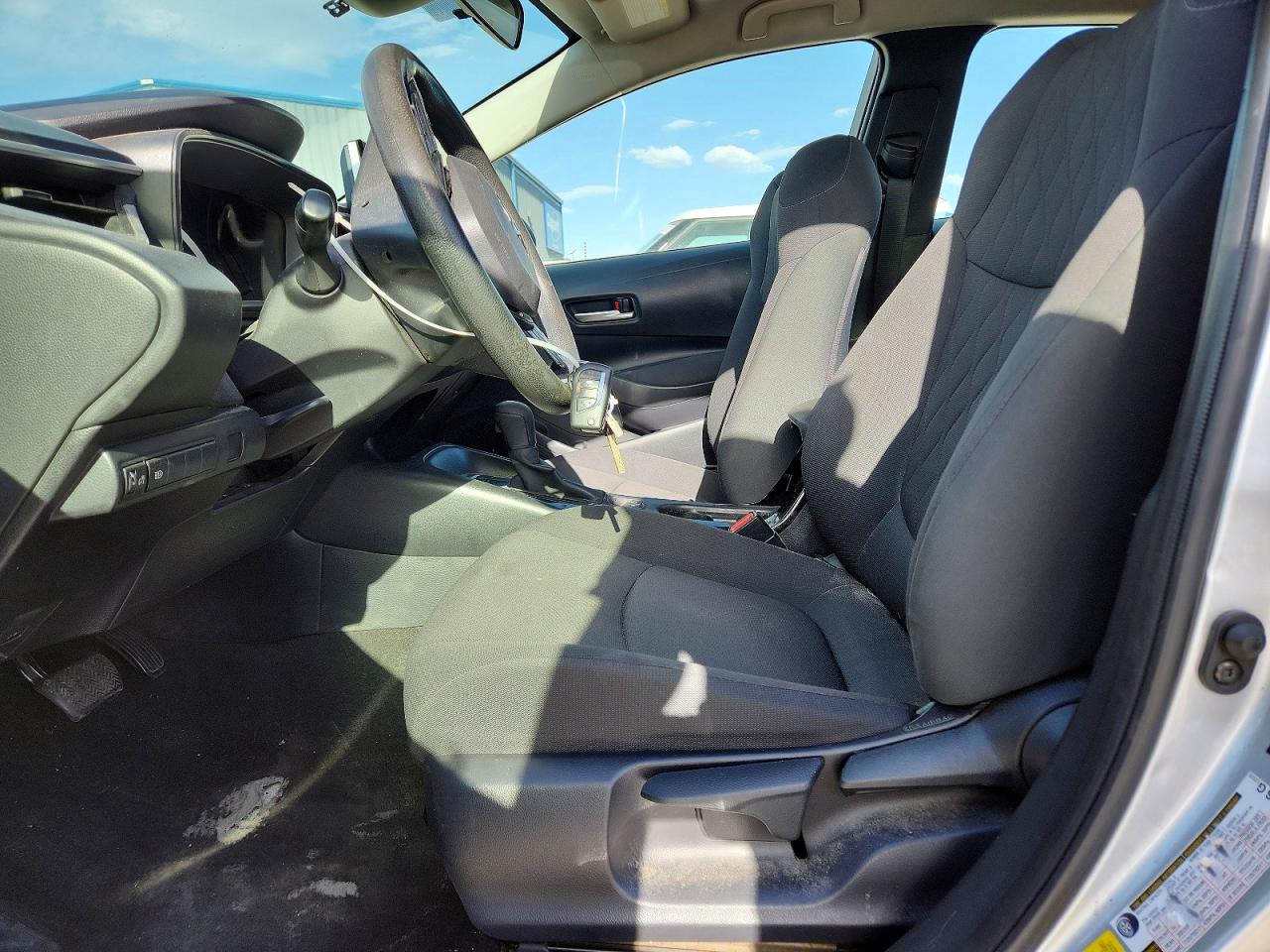 2020 TOYOTA COROLLA LE photo 13