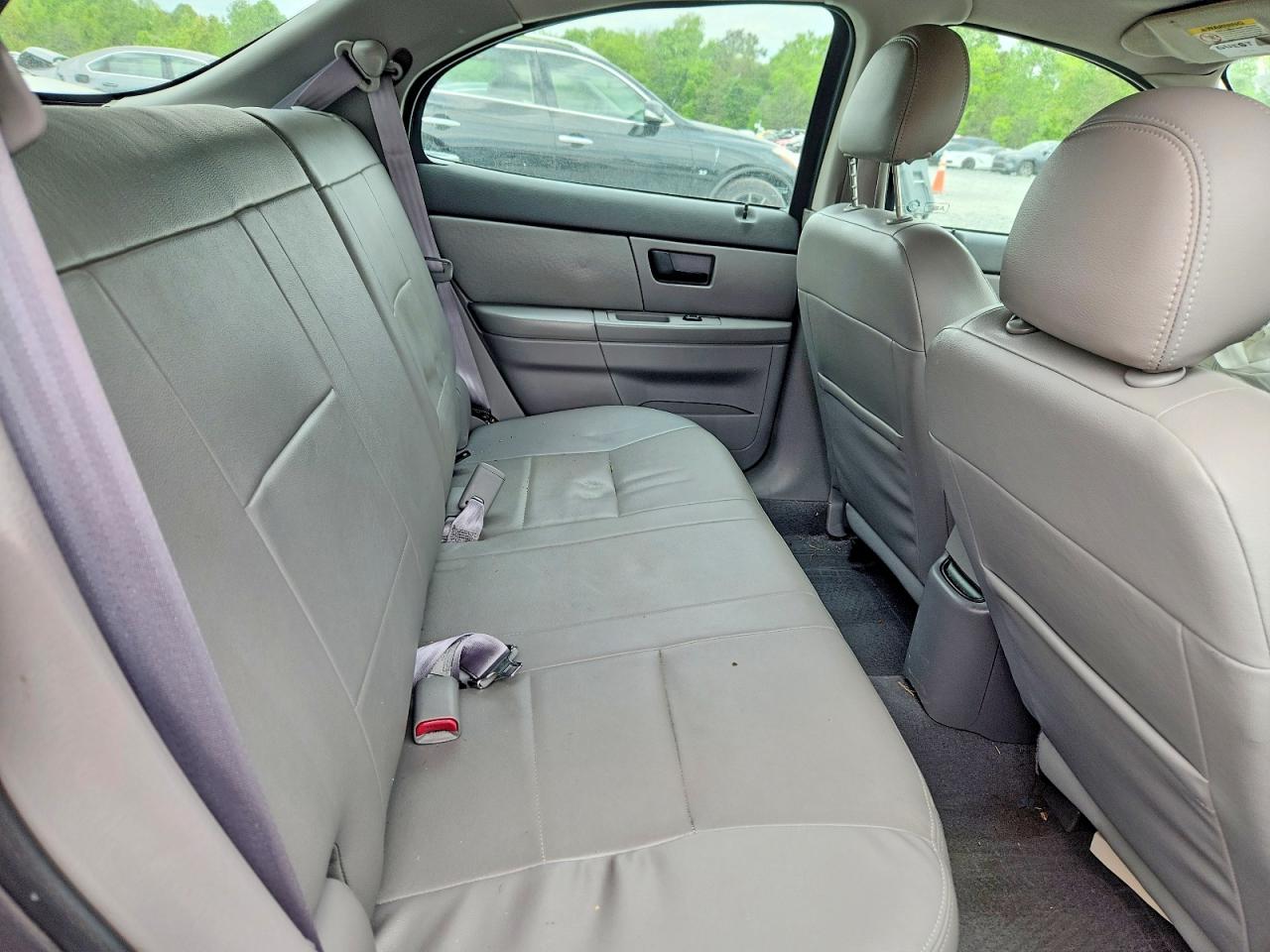 2003 FORD TAURUS SEL photo 28