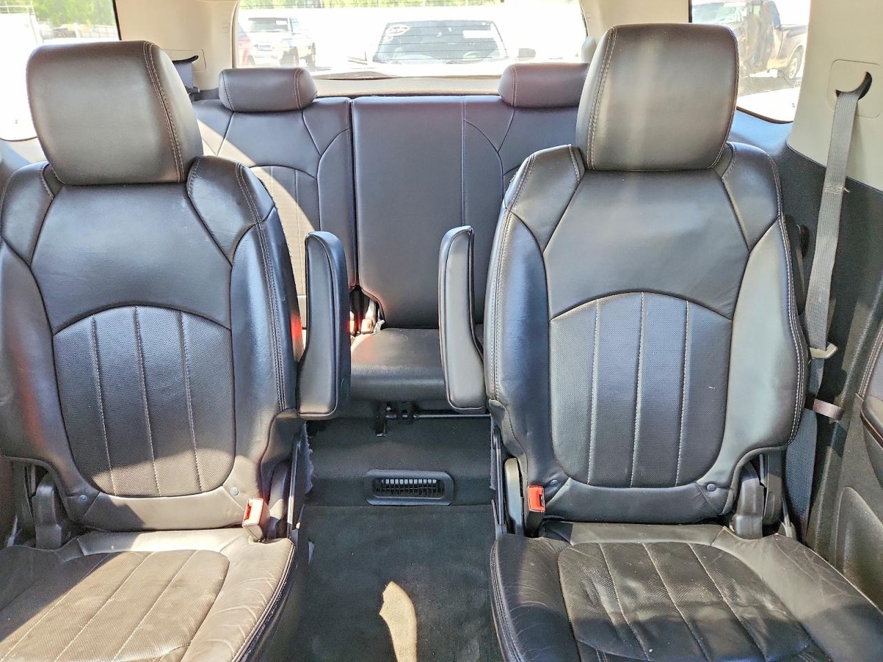 2014 GMC ACADIA DENALI photo 28