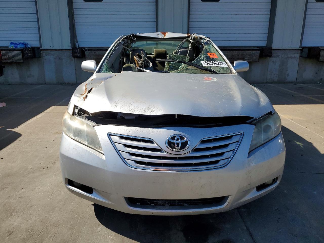 2009 TOYOTA CAMRY XLE V6 photo 9
