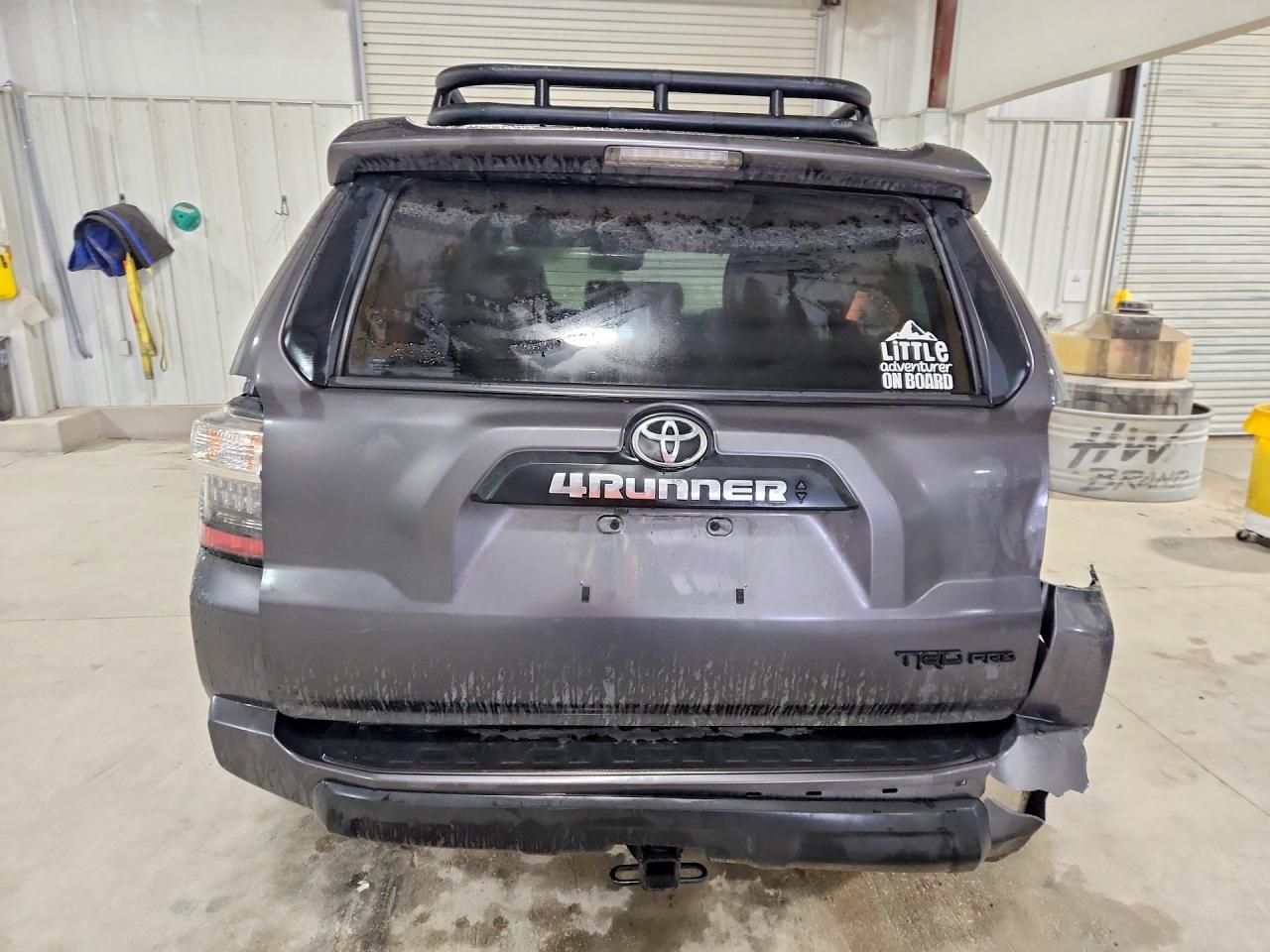 2022 TOYOTA 4RUNNER TRD PRO photo 16