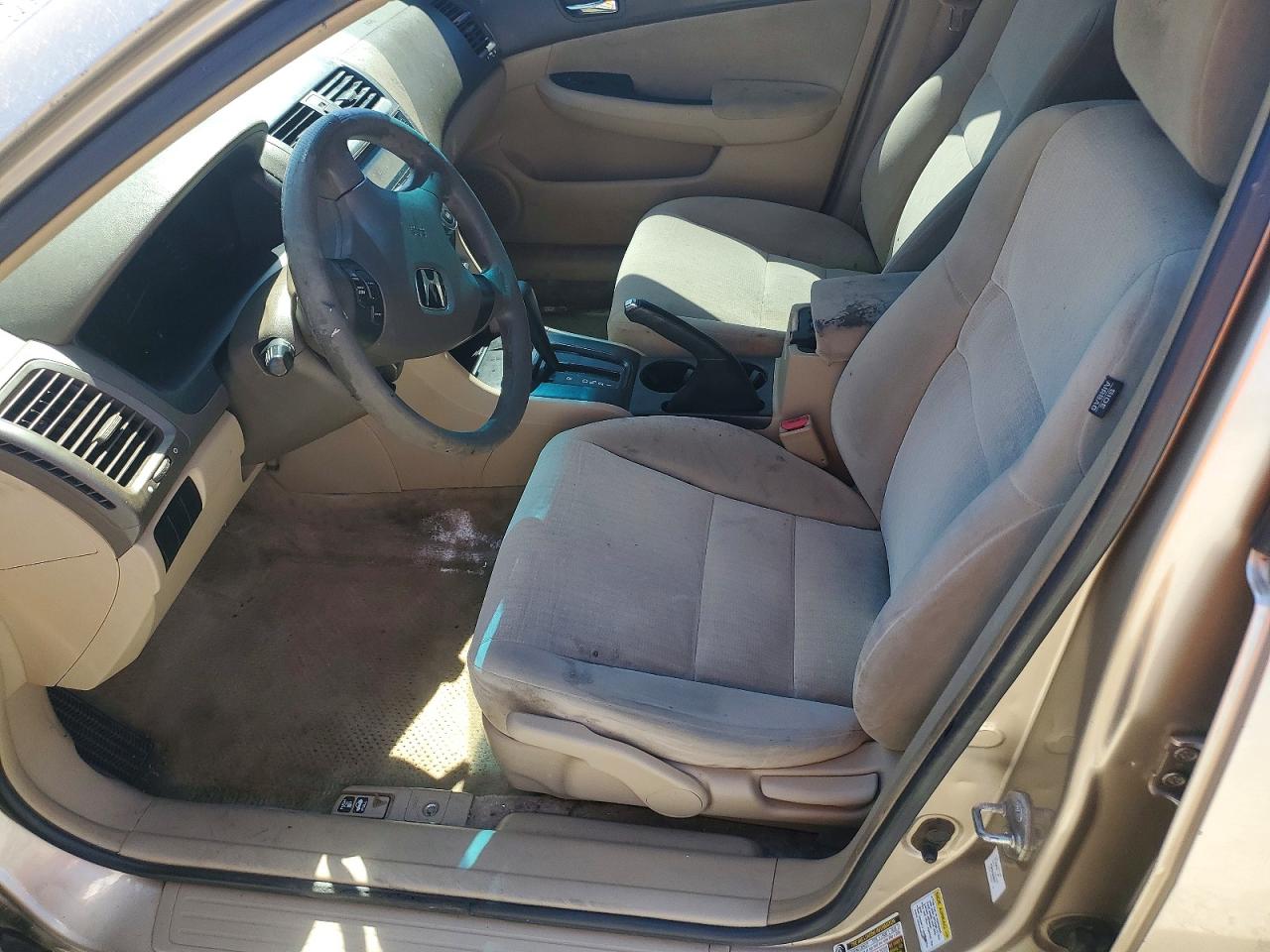 2005 HONDA ACCORD LX photo 7