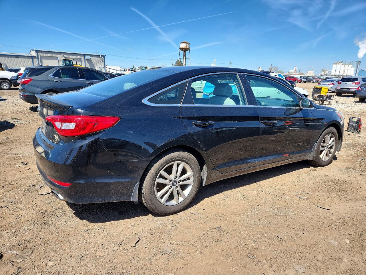 2015 HYUNDAI SONATA SE photo 7