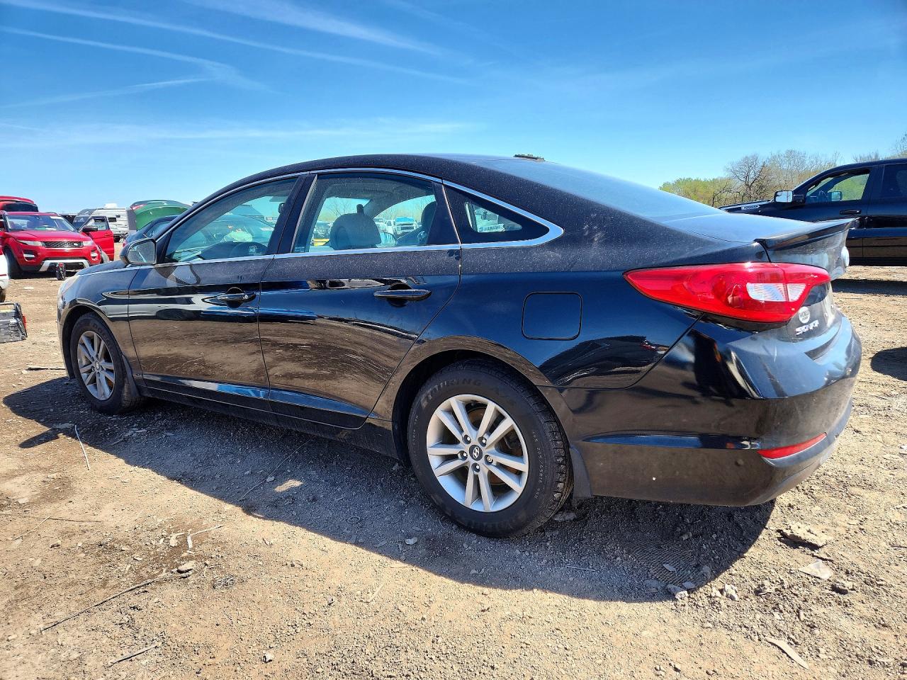 2015 HYUNDAI SONATA SE photo 4