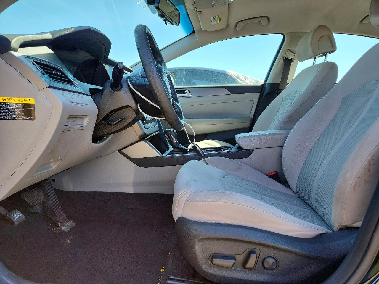 2015 HYUNDAI SONATA SE photo 19