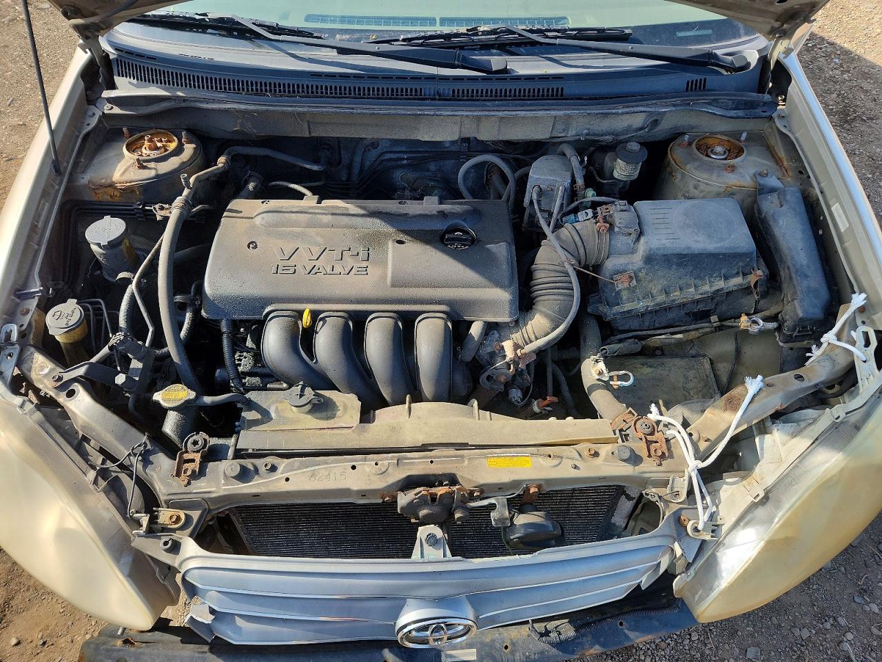 2004 TOYOTA COROLLA LE photo 21