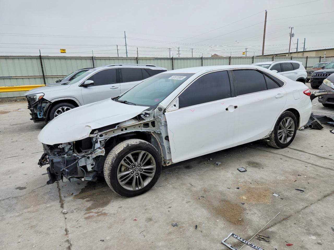 2015 TOYOTA CAMRY
