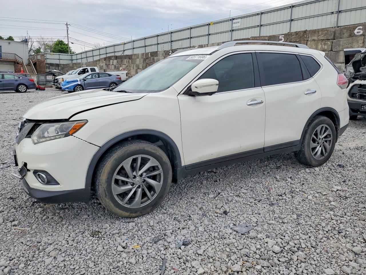 2014 NISSAN ROGUE