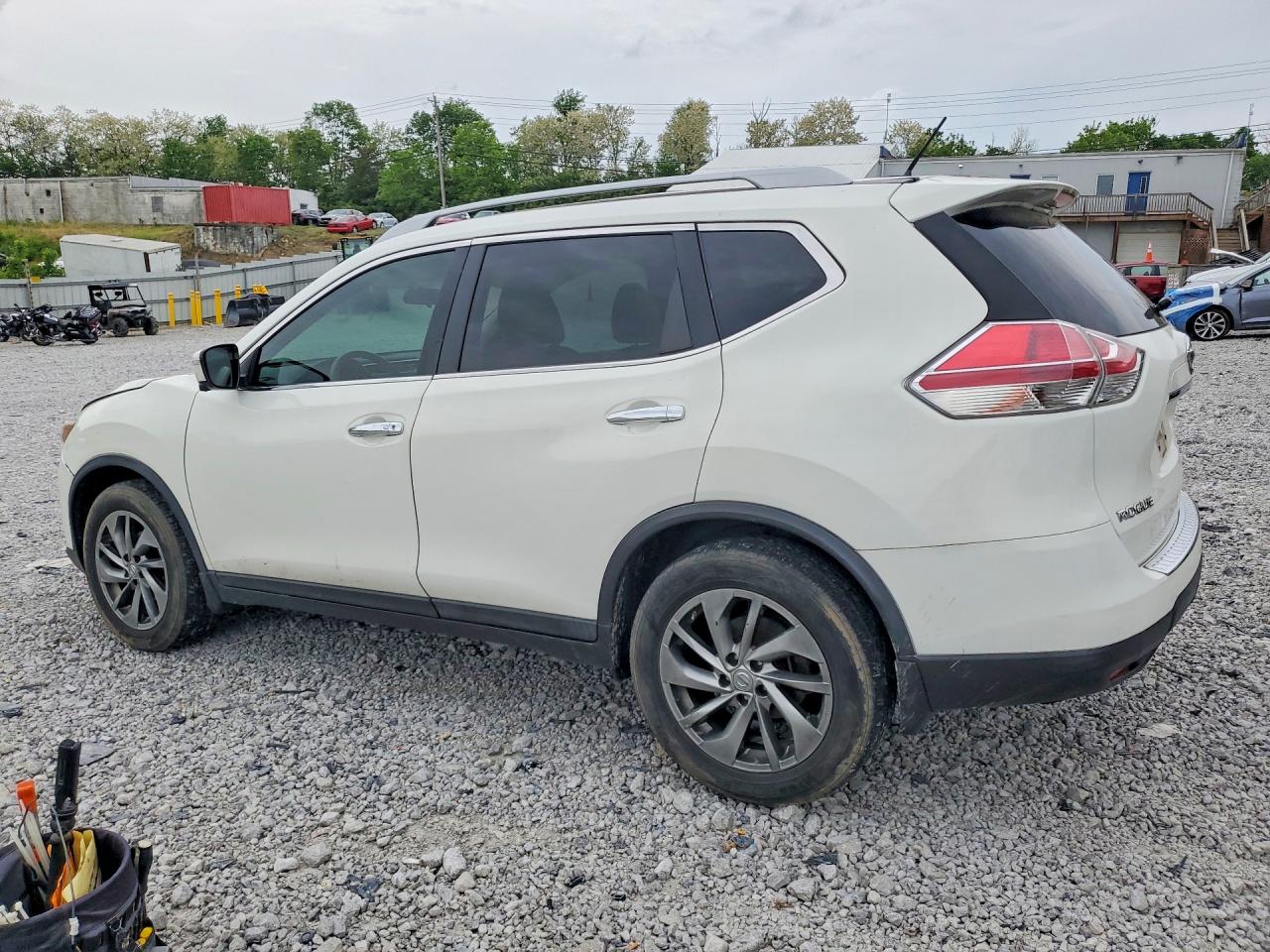 2014 NISSAN ROGUE SL photo 4