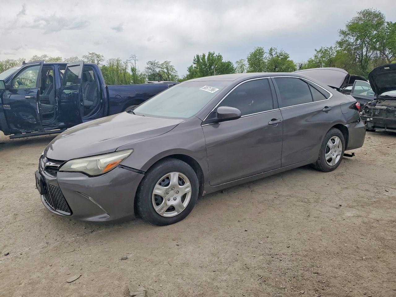 2016 TOYOTA CAMRY