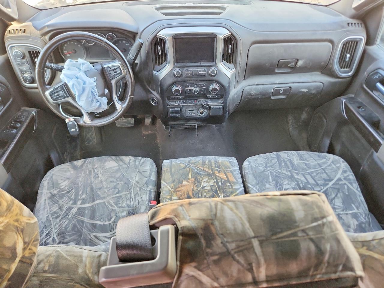 2020 CHEVROLET SILVERADO K1500 LT photo 22