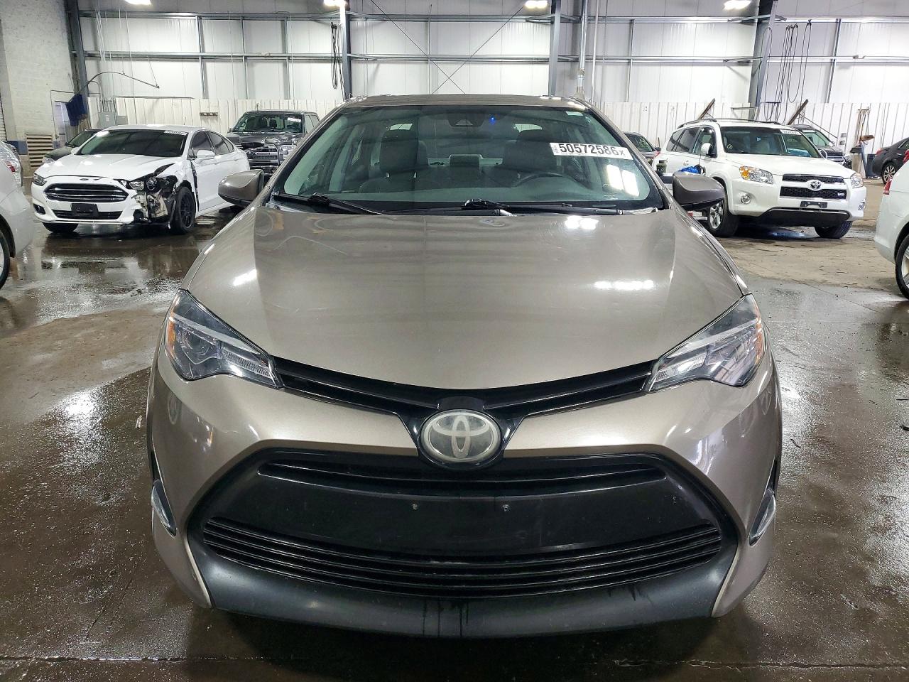 2017 TOYOTA COROLLA LE photo 13