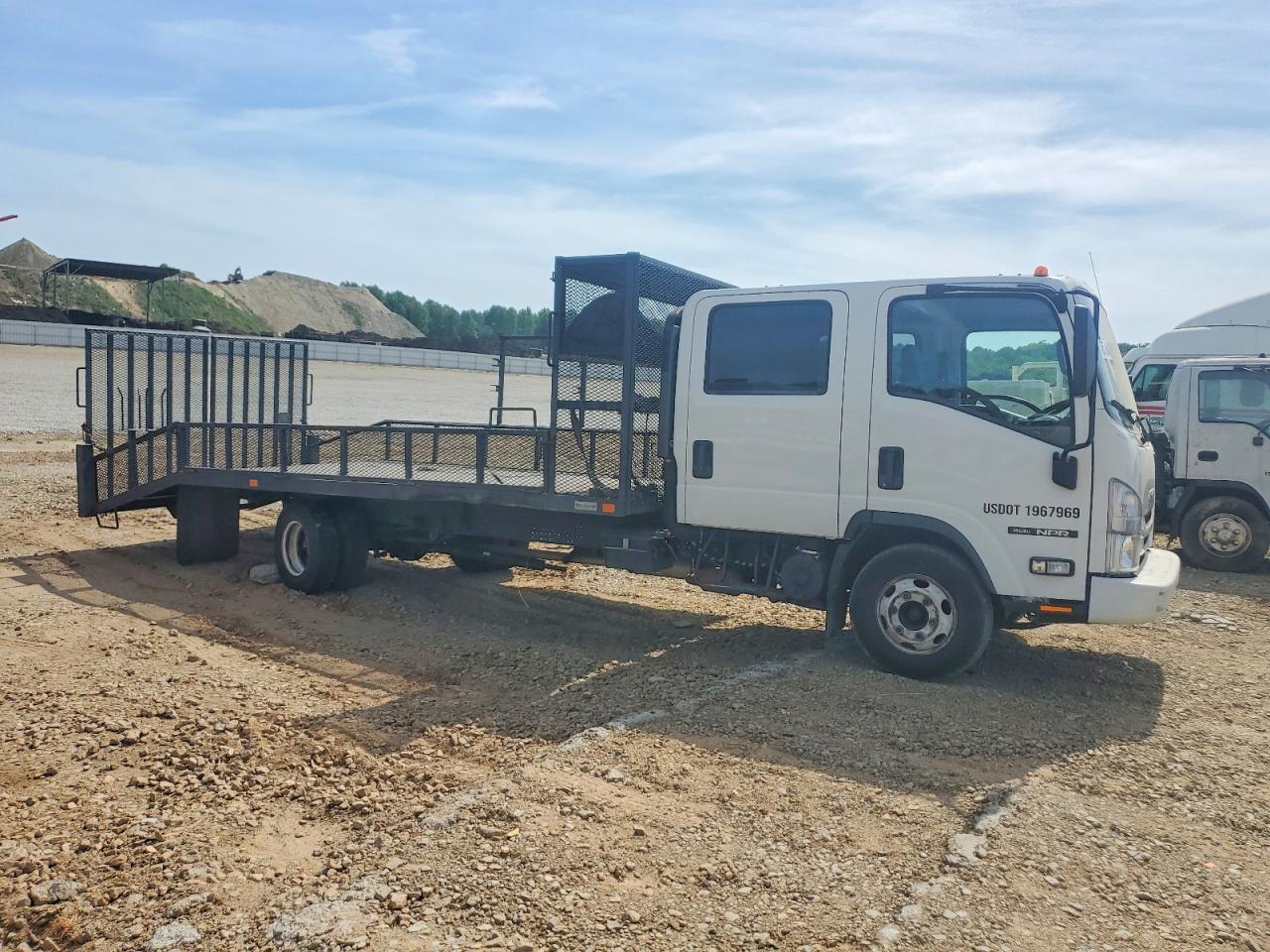 2021 ISUZU NPR
