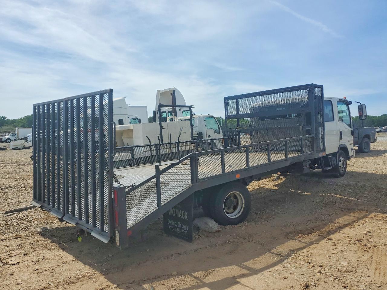 2021 ISUZU NPR photo 4