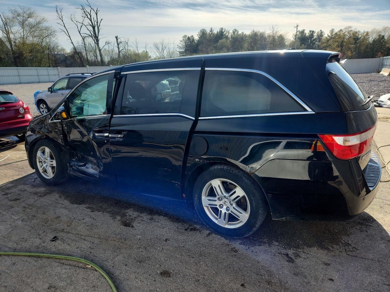 2012 HONDA ODYSSEY TOURING photo 4