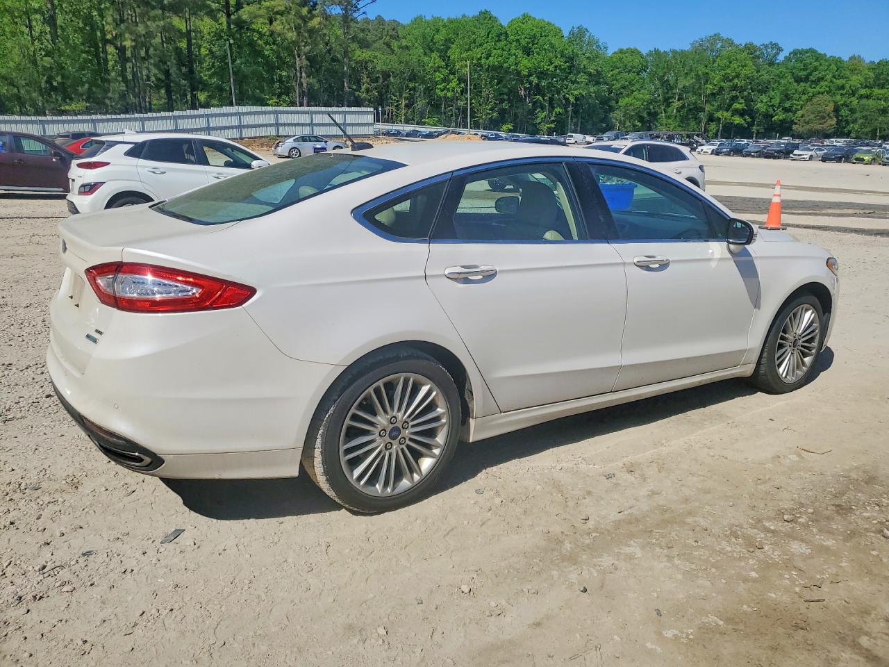 2016 FORD FUSION SE photo 7
