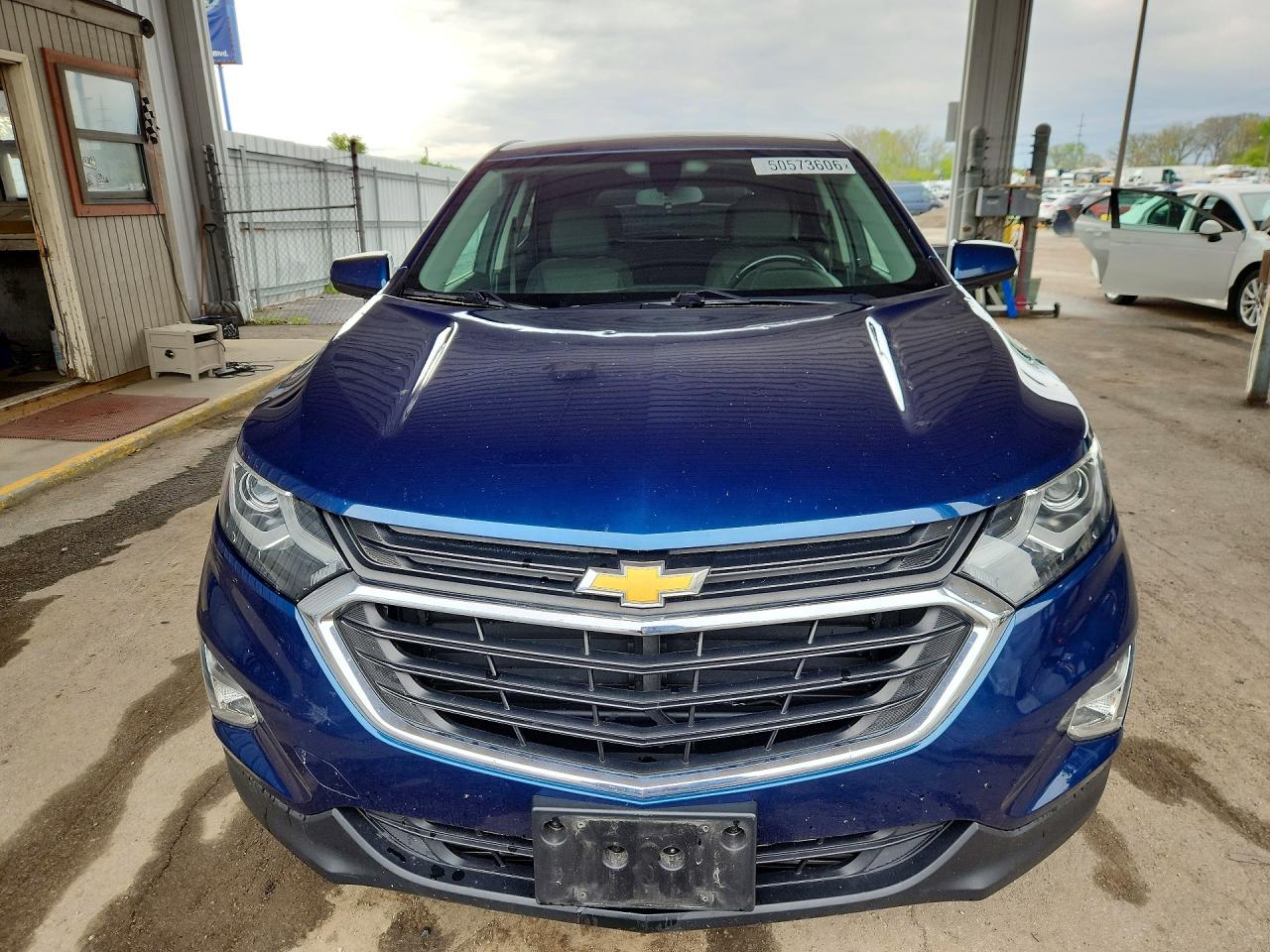 2019 CHEVROLET EQUINOX LT photo 9