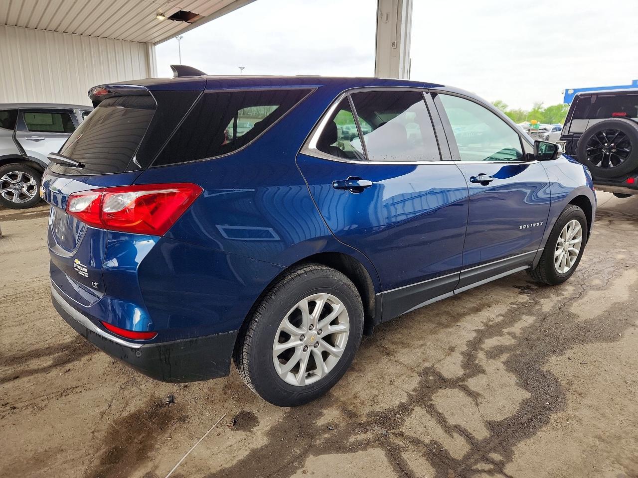 2019 CHEVROLET EQUINOX LT photo 5