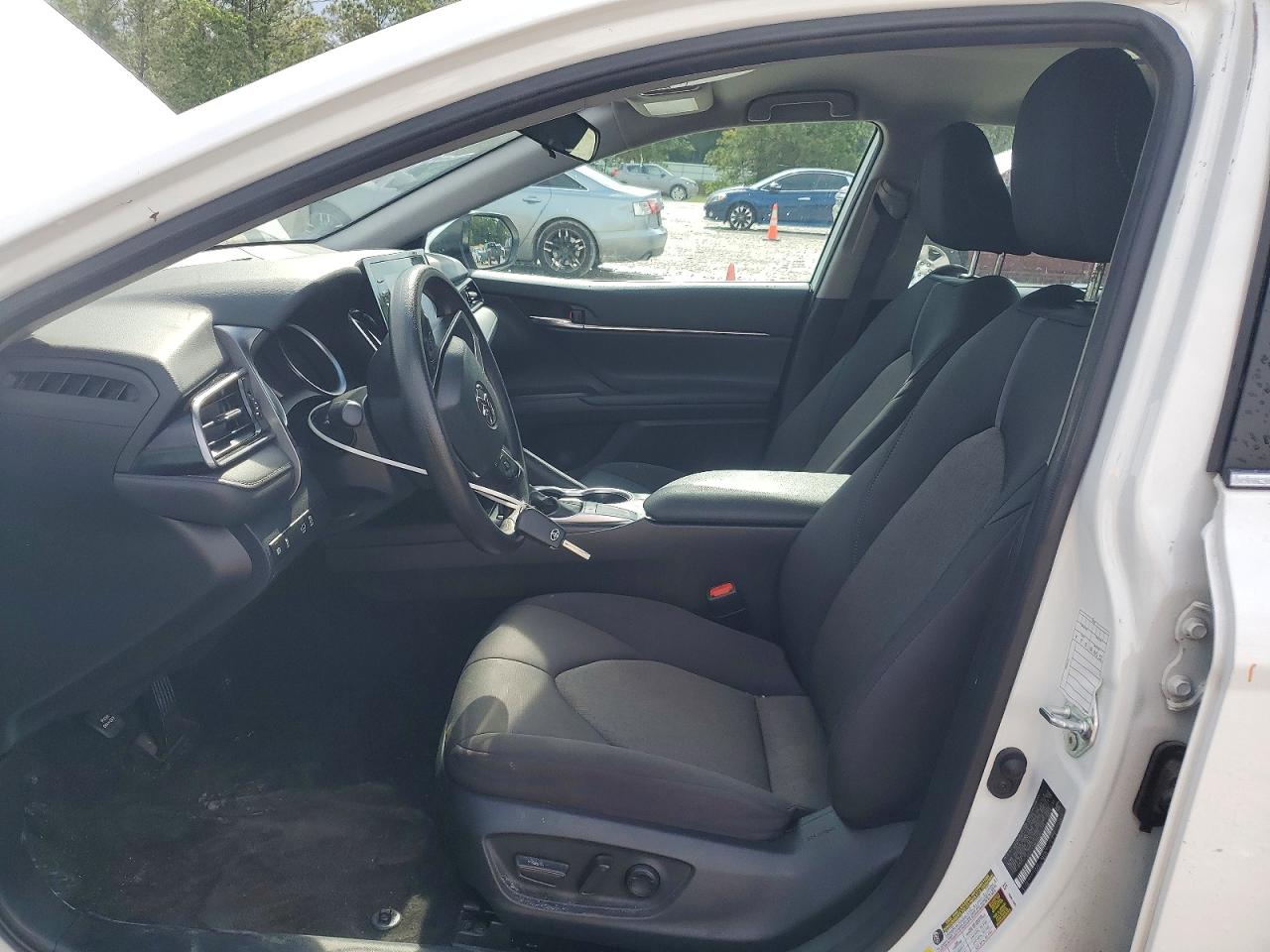 2024 TOYOTA CAMRY LE photo 13