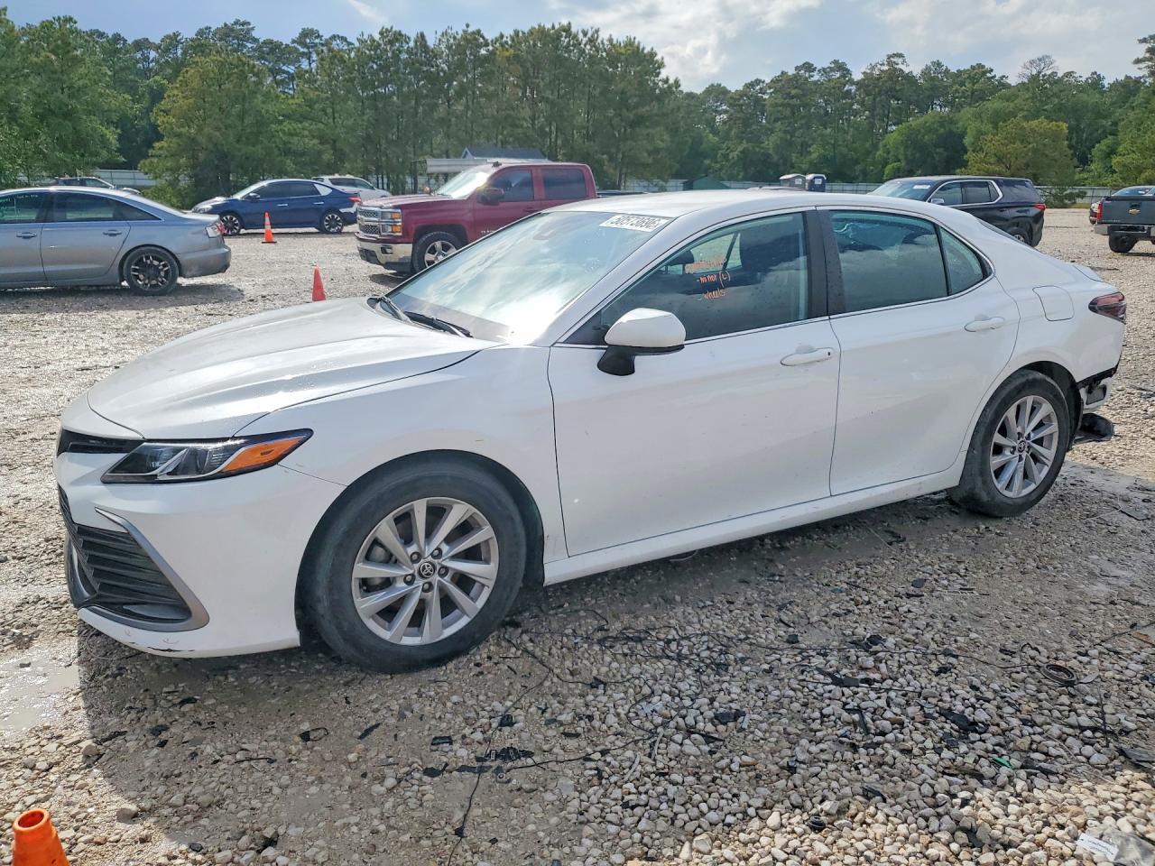2024 TOYOTA CAMRY