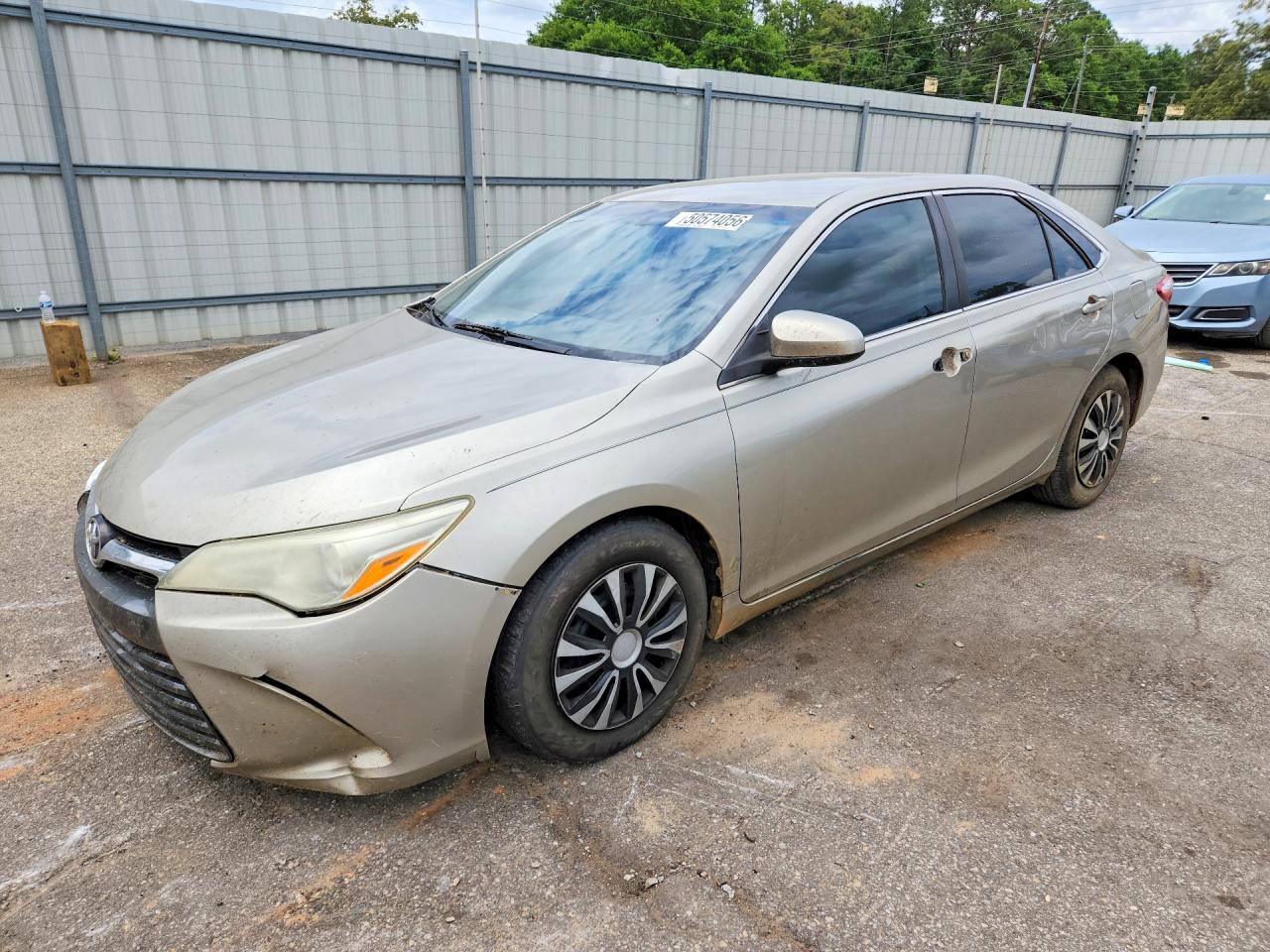 2015 TOYOTA CAMRY