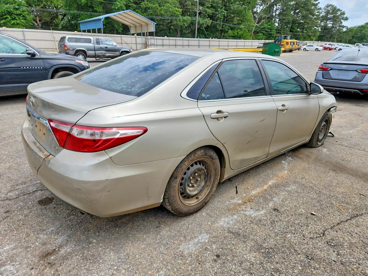 2015 TOYOTA CAMRY LE photo 7
