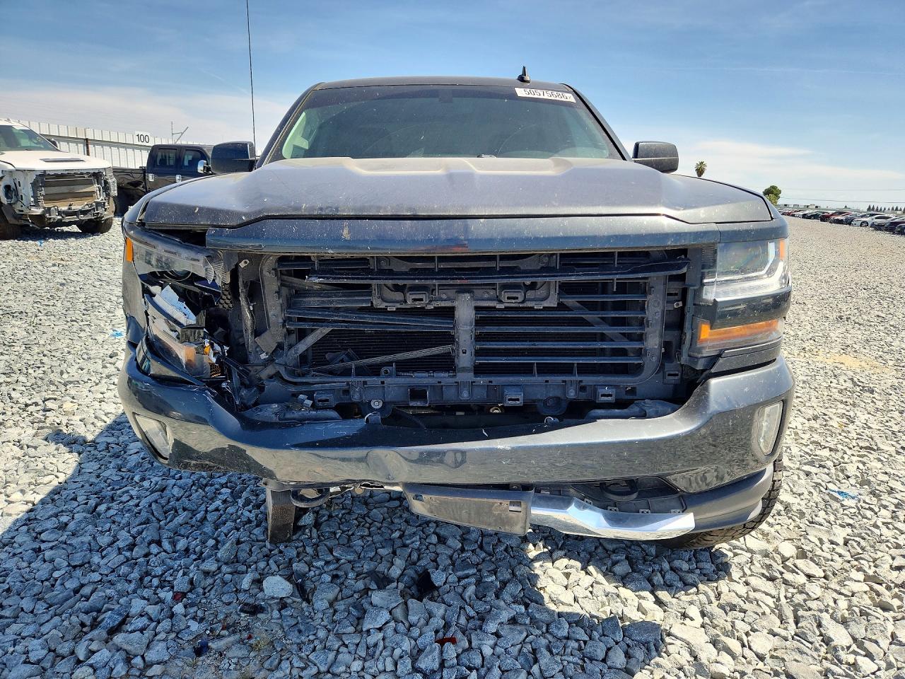2017 CHEVROLET SILVERADO K1500 LT photo 5