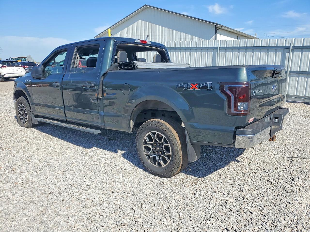 2015 FORD F150 SUPERCREW photo 2
