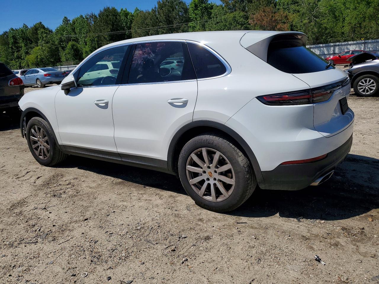 2022 PORSCHE CAYENNE photo 3