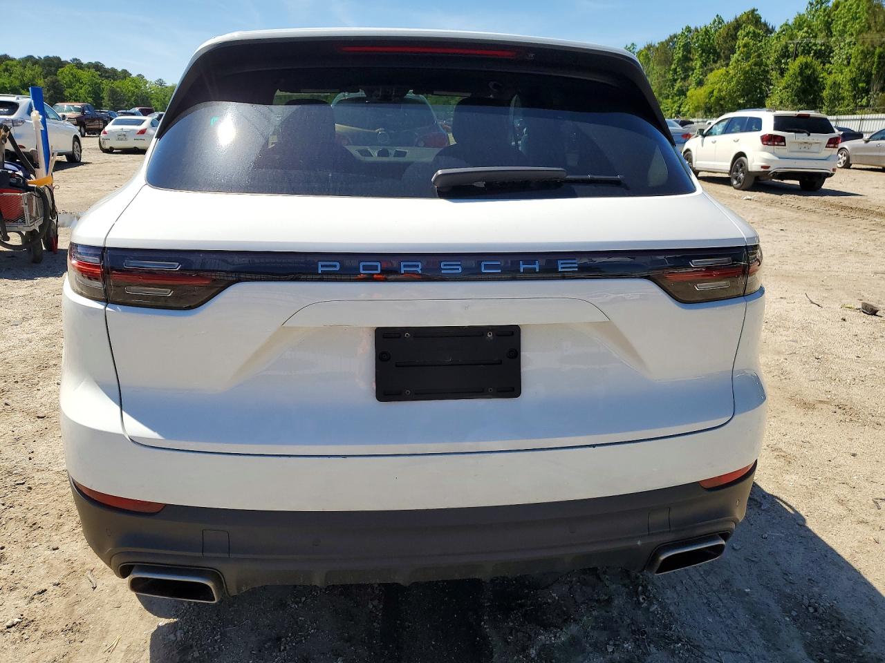 2022 PORSCHE CAYENNE photo 11