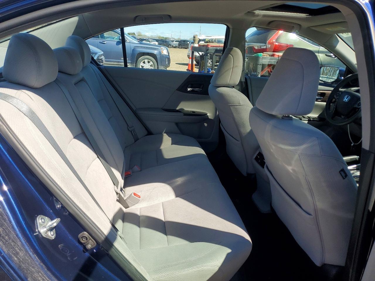2016 HONDA ACCORD EX photo 19