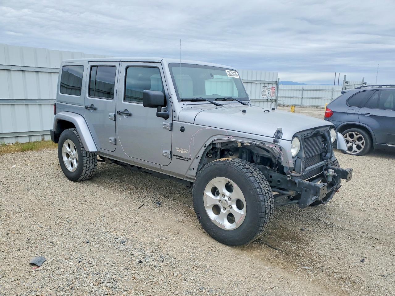 2013 JEEP WRANGLER UNLIMITED SAHARA photo 4