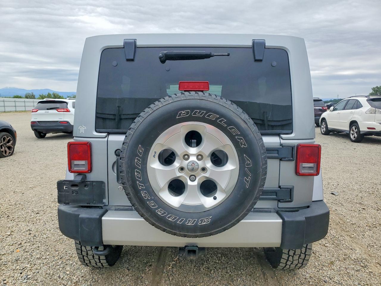 2013 JEEP WRANGLER UNLIMITED SAHARA photo 6