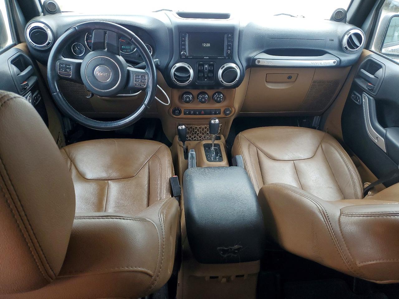 2013 JEEP WRANGLER UNLIMITED SAHARA photo 8