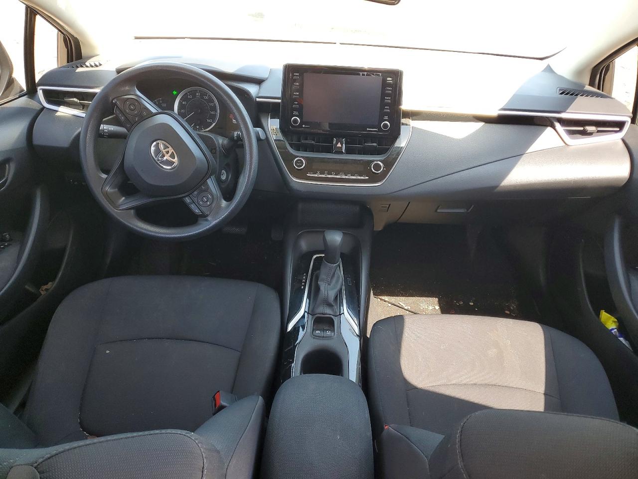 2022 TOYOTA COROLLA LE photo 8