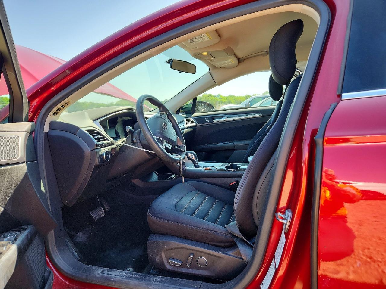 2015 FORD FUSION SE photo 7